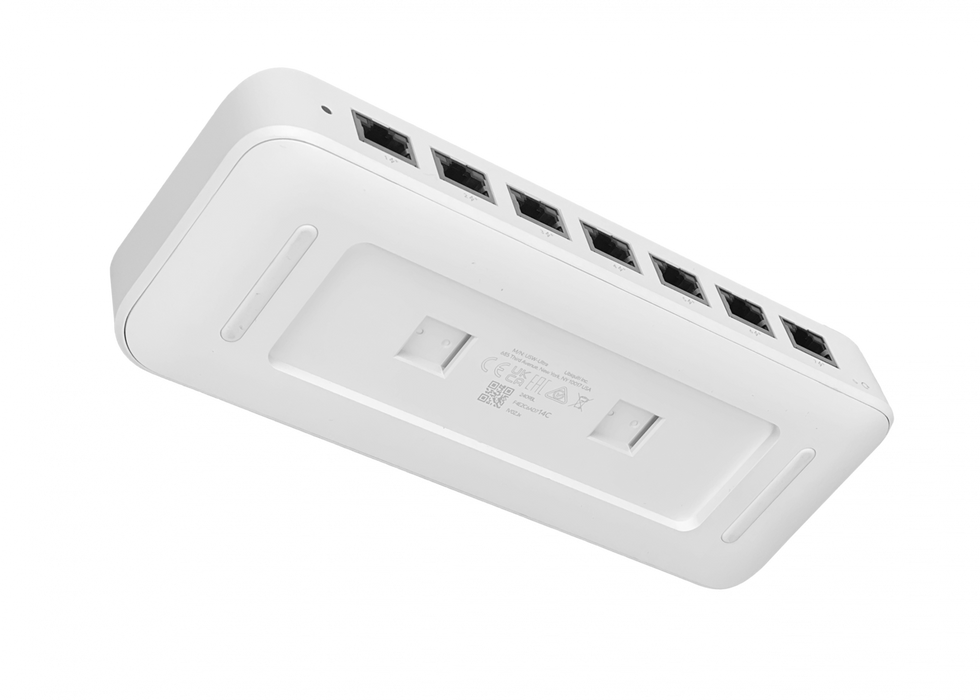 Switch Ubiquiti Ultra L2 42W 8-1000 PoE+ PoE-in sin PoE++Clickbox
