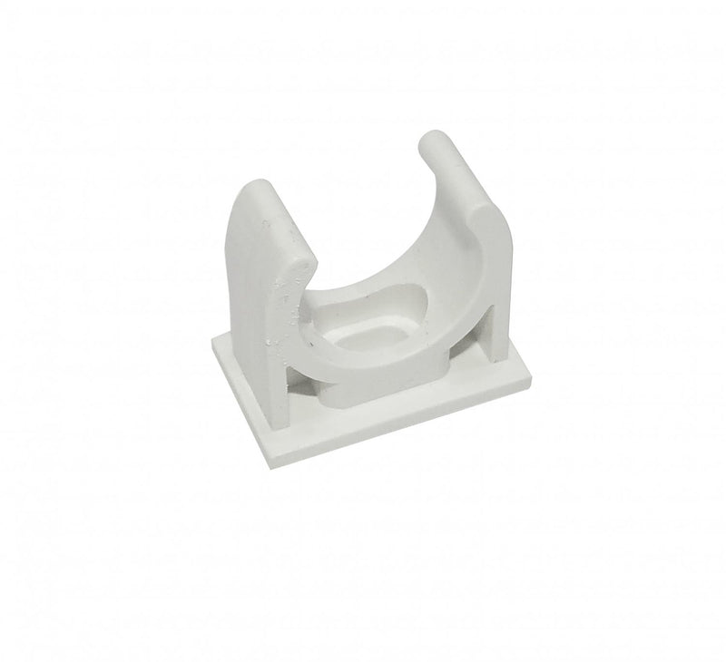 Abrazadera para tubo PVC 20mm blanco. Clickbox