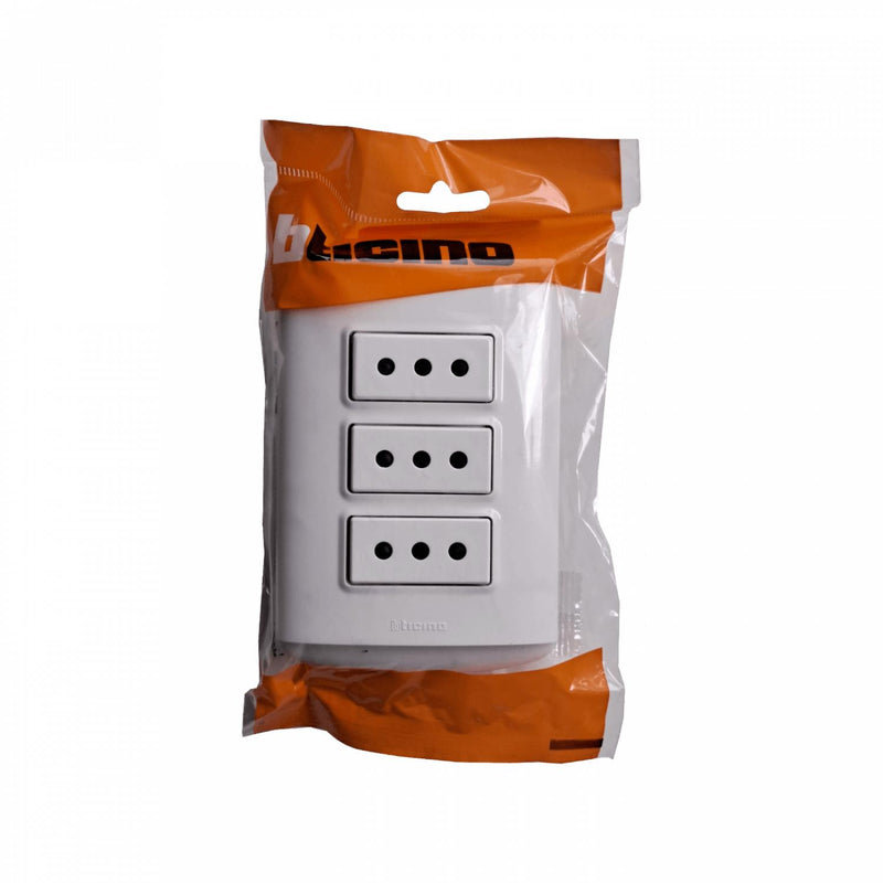 Enchufe BTICINO MODUS 3 Tomas 10A con Base y Tapa Clickbox