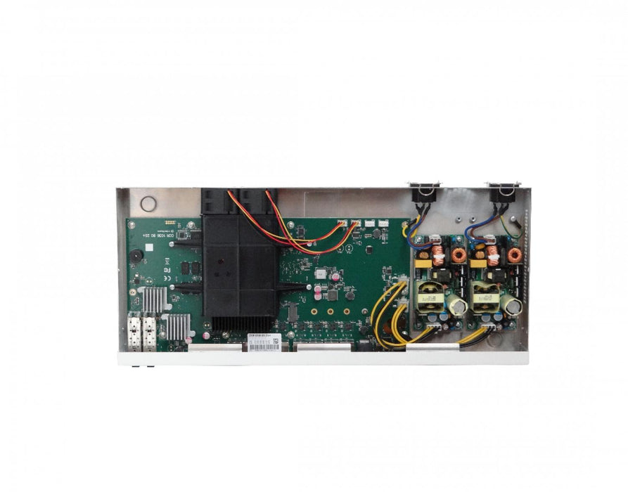 Router MikroTik con 8 puertos Gigabit y 2 Clickbox