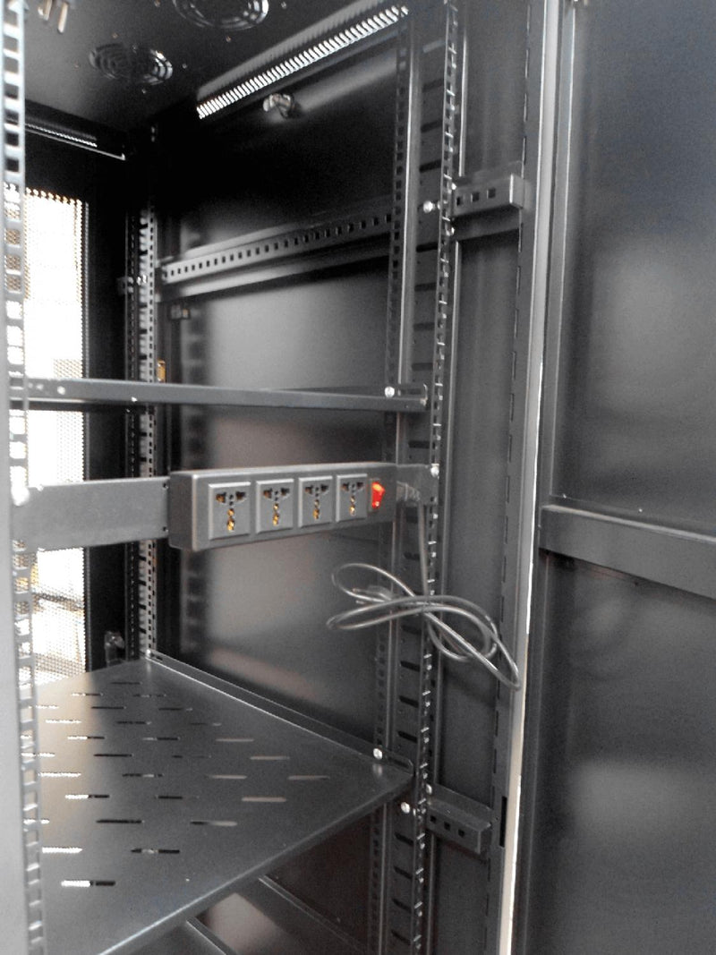 Gabinete LINKMADE 42U 900mm con Clickbox