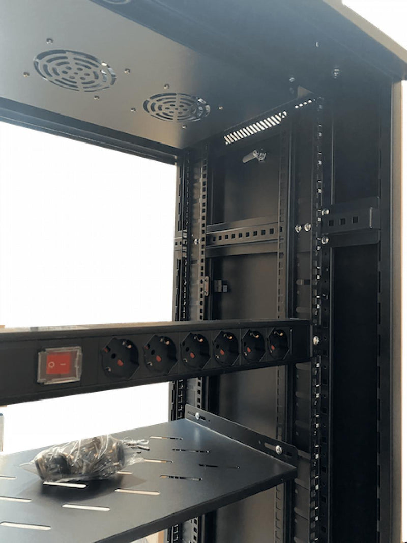 LINKMADE Rack Vidrio Piso 32U/140cm 600mm Clickbox