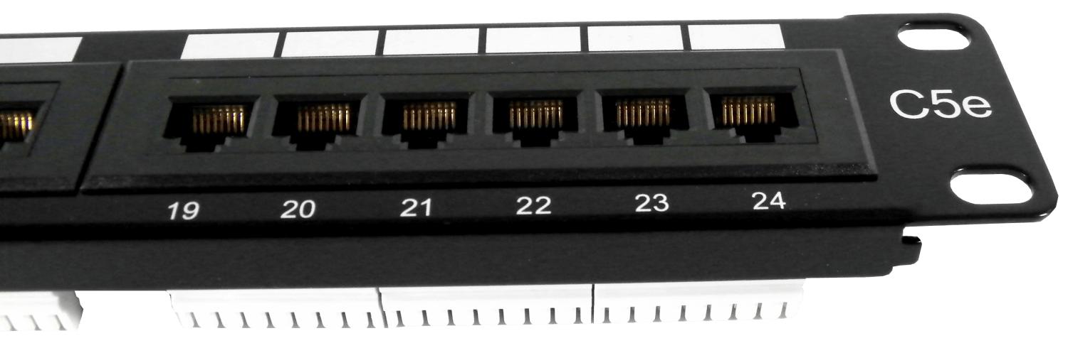 Panel de parcheo LINKMADE 24-RJ45 CAT5E UTP 1U Clickbox