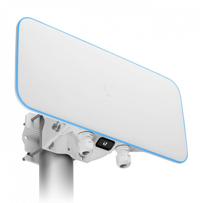 UBIQUITI IP67 1-10G 1-1000 25dBm 5Ghz-4x4 Clickbox